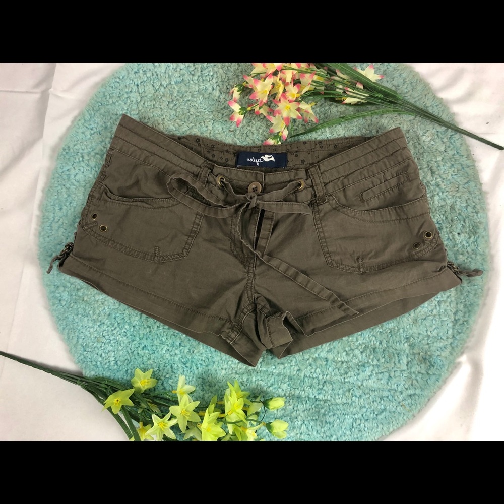 Cargo style shorts
